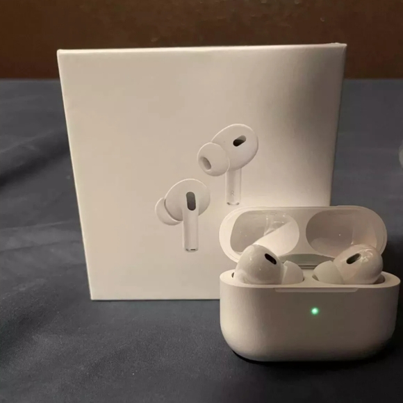 Airpods pro 2 2nd generation ANC USB C USED perfect condition
